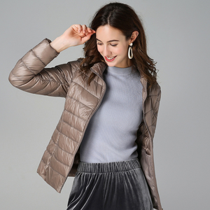 Mysa™ | Chaqueta de plumas ultral ligera con sofisticados pliegues