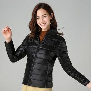 Mysa™ | Chaqueta de plumas ultral ligera con sofisticados pliegues