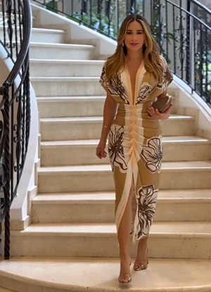 Vestido Douriane Largo y Escote Profundo