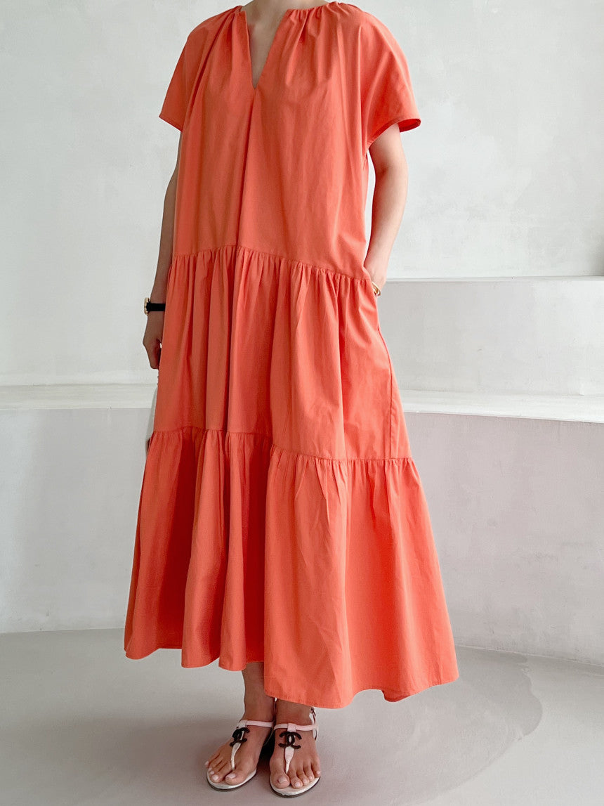 Vestido midi a capas Hannah