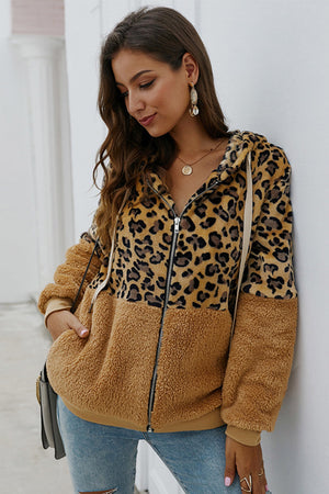 Sudadera con Cremallera y Estampado de Leopardo