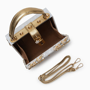 Caja Vittoria