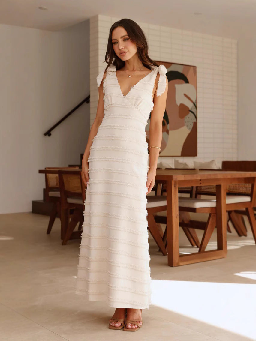 Vestido Largo con Volantes, Textura y Tirantes con Lazo